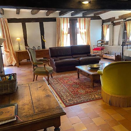 La Maison Rouge Σινόν Εξωτερικό φωτογραφία